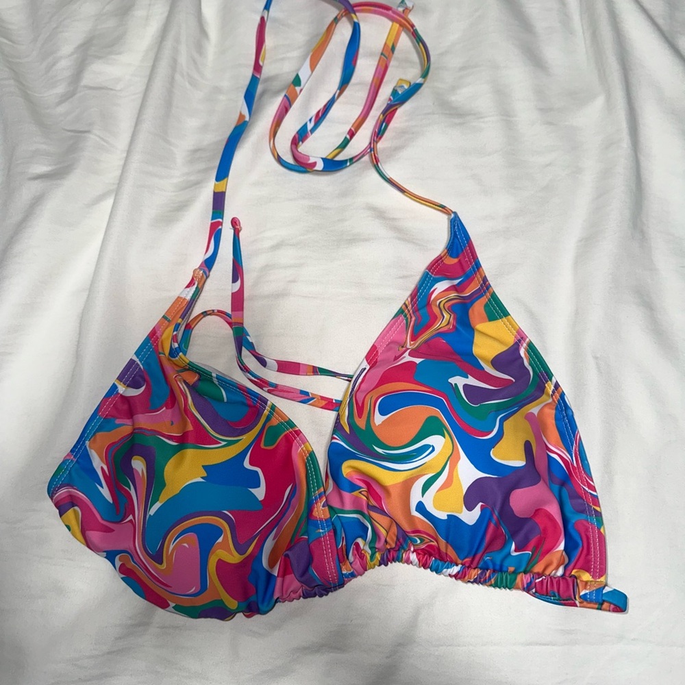 Bikini Set - Picture 2 of 3